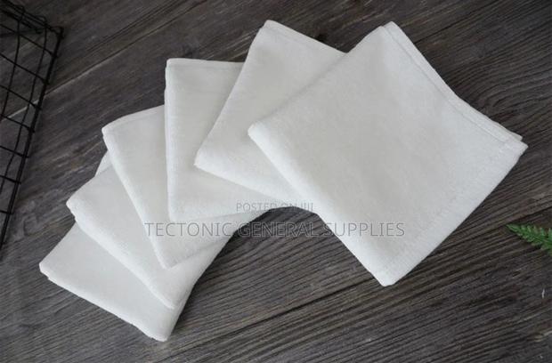 *Cotton White Face*30cm by 30cm
Dozen(6pc) - thumbnail 2