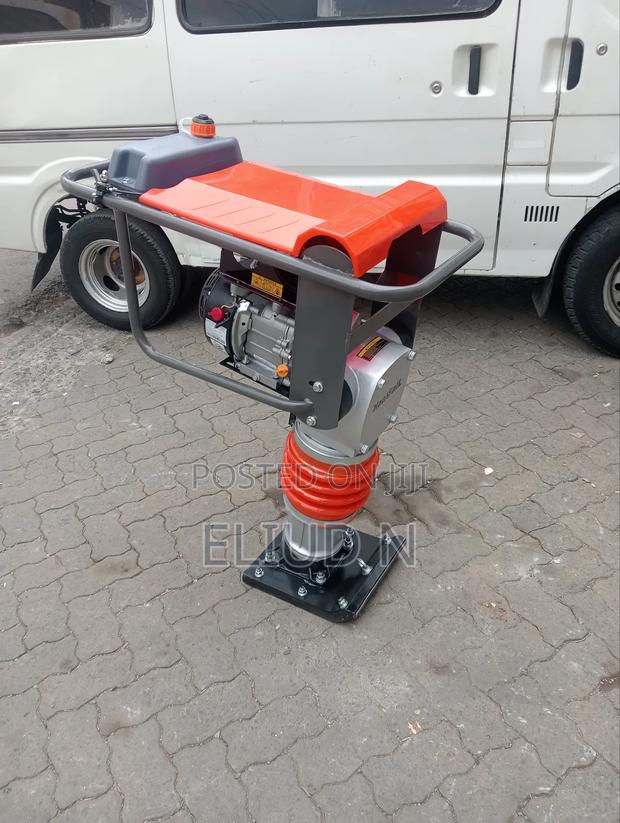 6.5hp Kangaroo/Tamper - main view