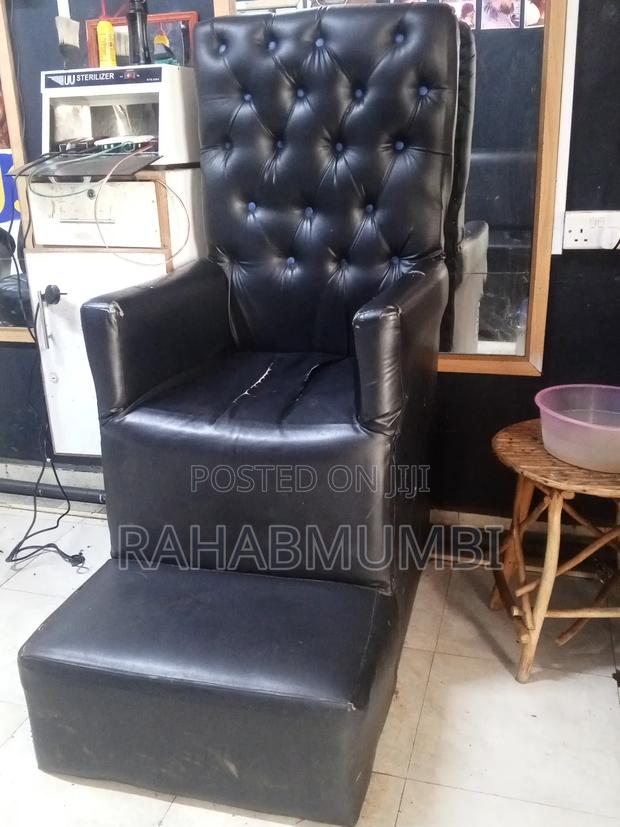 Manicure Seat - main view