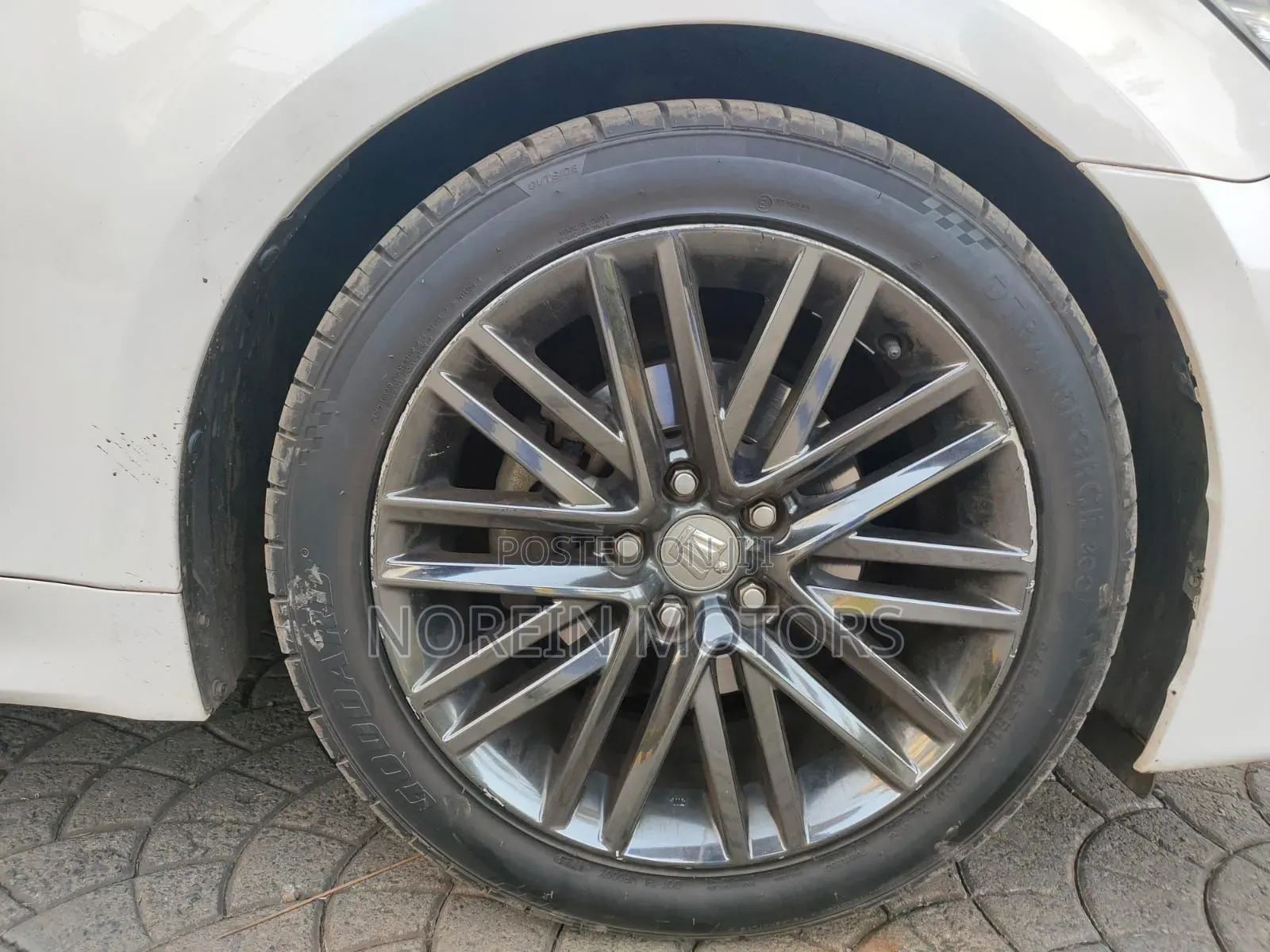 Toyota Crown 2015 Pearl
