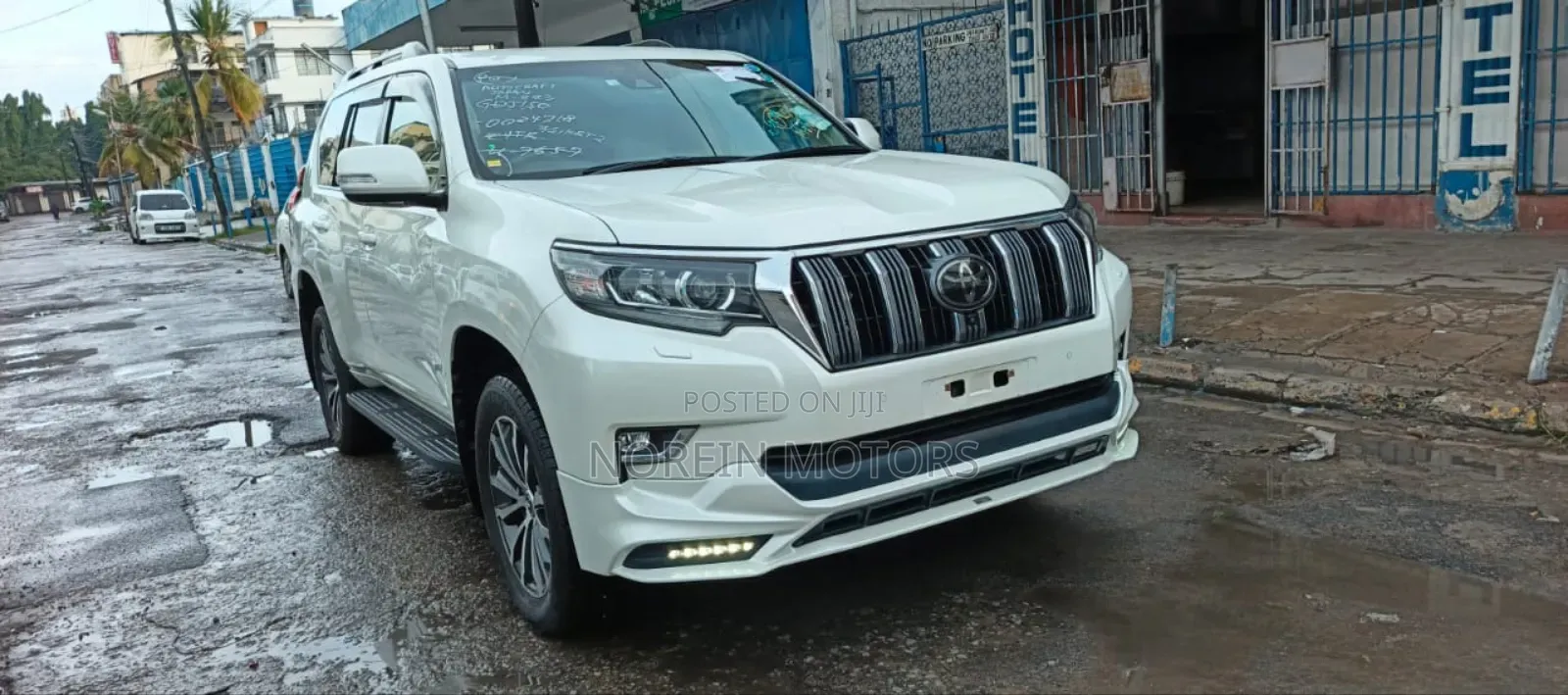 Toyota Land Cruiser Prado 2019 Pearl