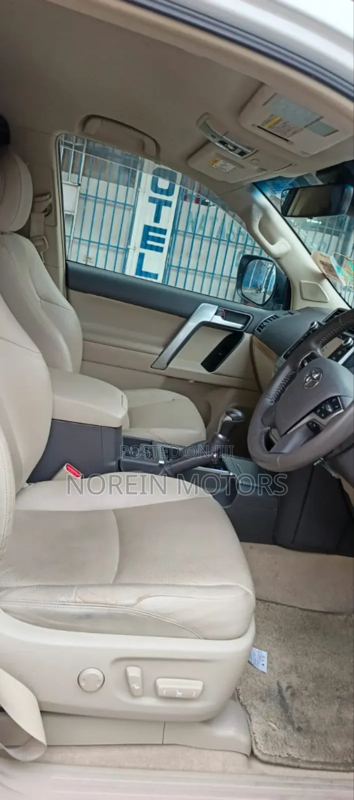 Toyota Land Cruiser Prado 2019 Pearl