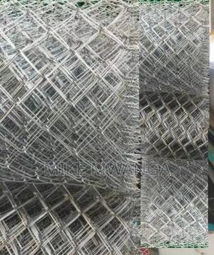 Galvanized Square 80x80, 12.5g, 6ft Chain Link Wire - main view