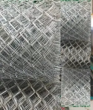 Galvanized Square 80x80, 12.5g, 6ft Chain Link Wire