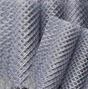 Non Rusting Chain Link Fence, 12.5g, 80x80, 7ft - main view