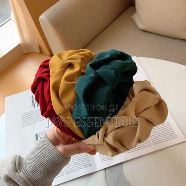 Elegant Ruffled Headbands - thumbnail 2