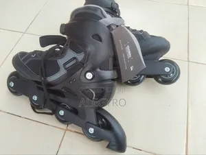 Skates Size 43