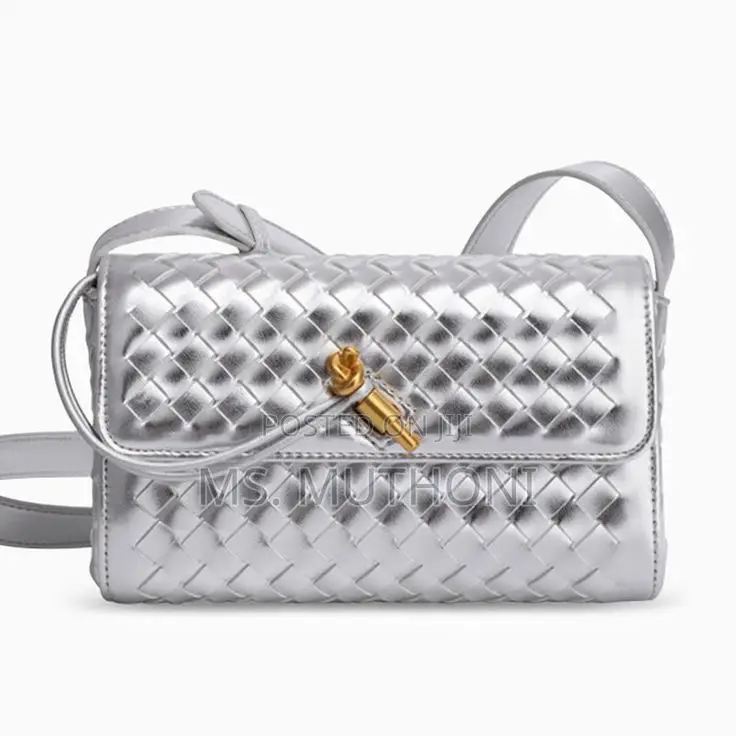 Venetta Clutch / Sling Bag