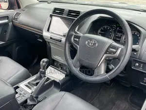 Toyota Land Cruiser Prado 2.7 2020 Matt Black