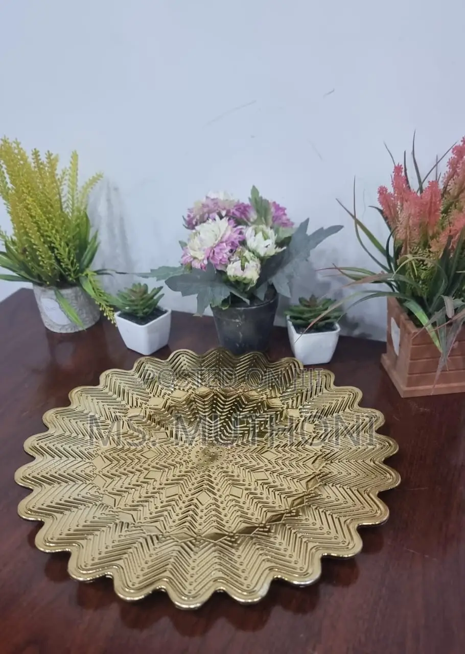 High Quality Unique Gold or Silver Round Changer Plates