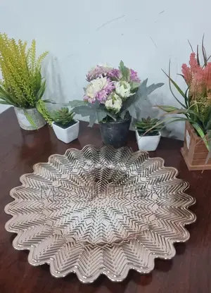 High Quality Unique Gold or Silver Round Changer Plates