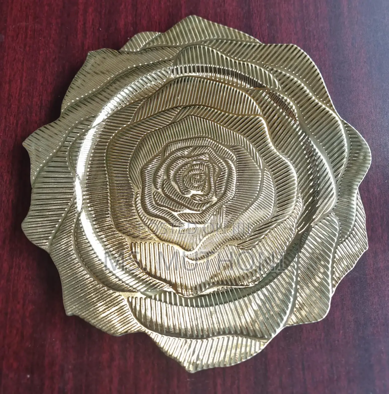 High Quality Unique Gold or Silver Round Changer Plates