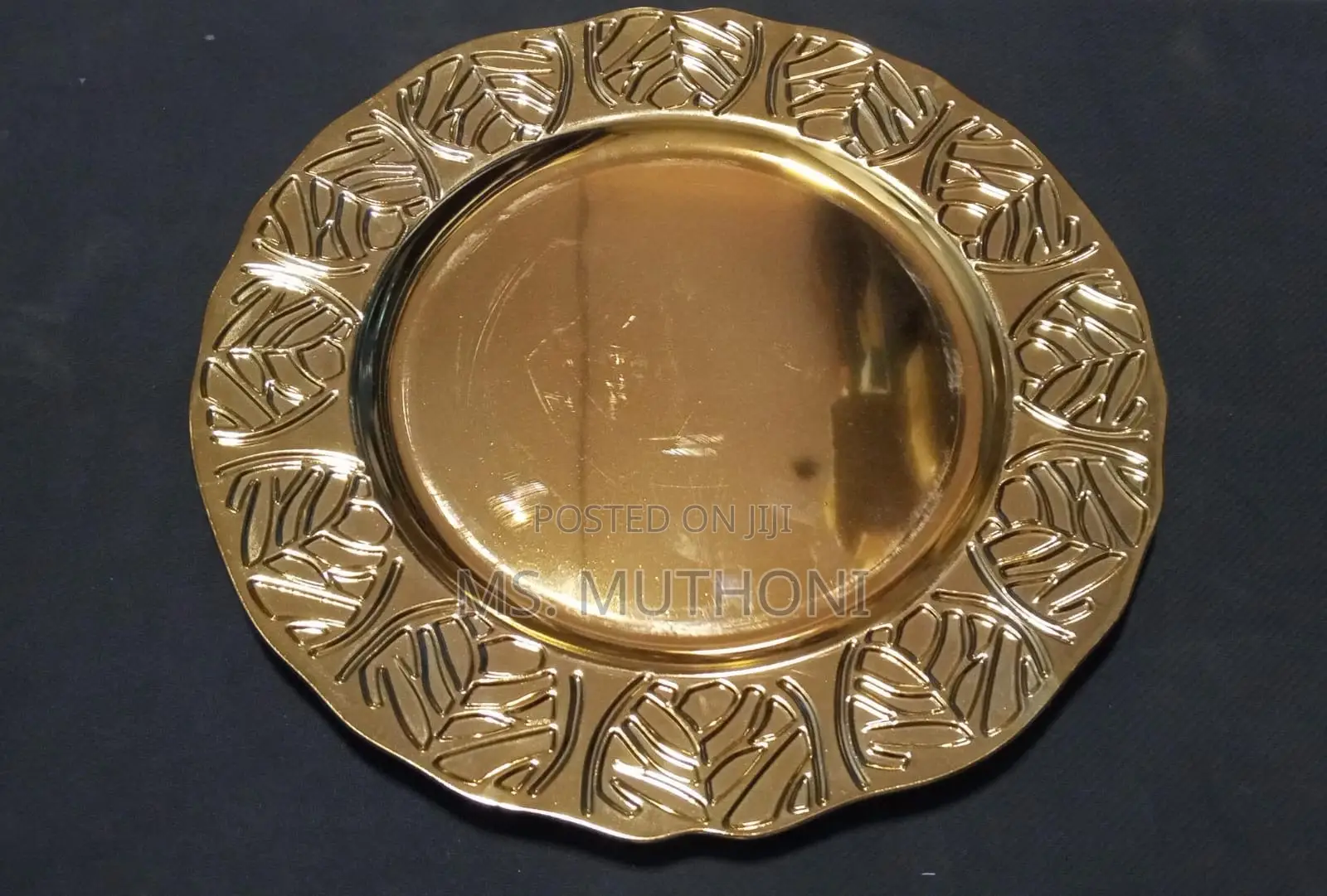 Decorative Charger Plates / Dinning Table Set Up