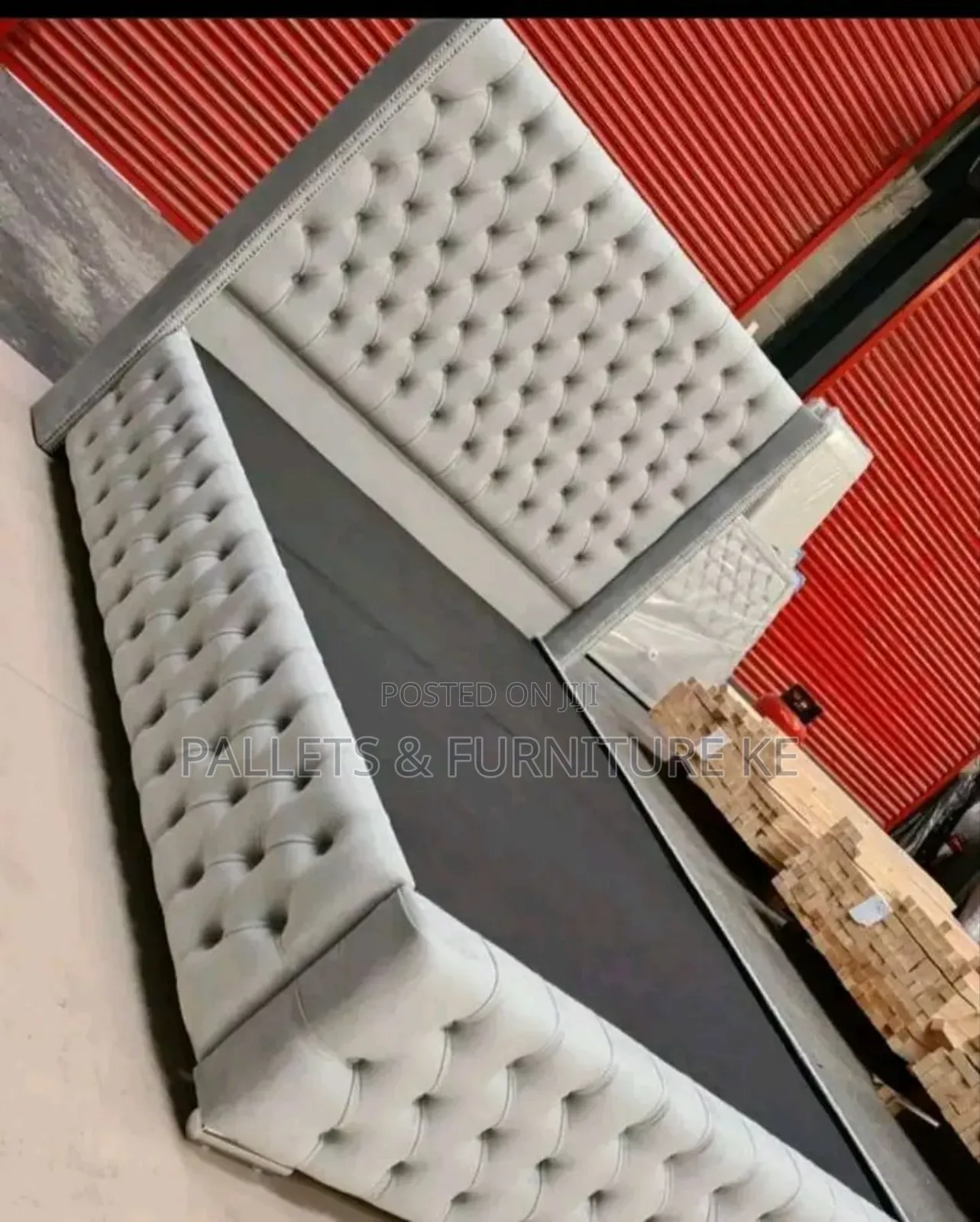 Creamy Upholstered Bed 5 By 6