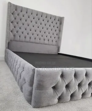 Modern Chesterfield Bed