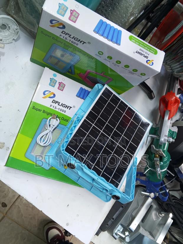 Solar Outdoor Light - thumbnail 2