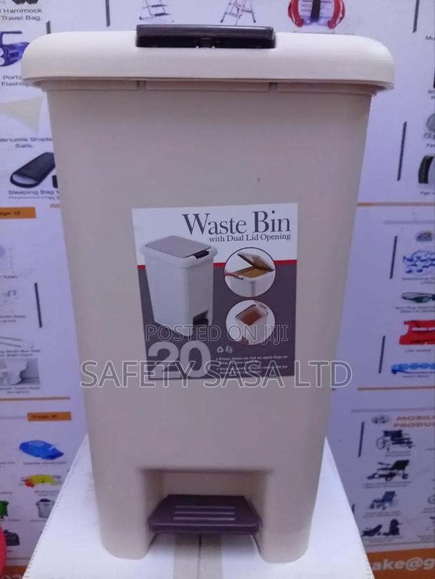 Ba Push and Pedal Dustbin - main view