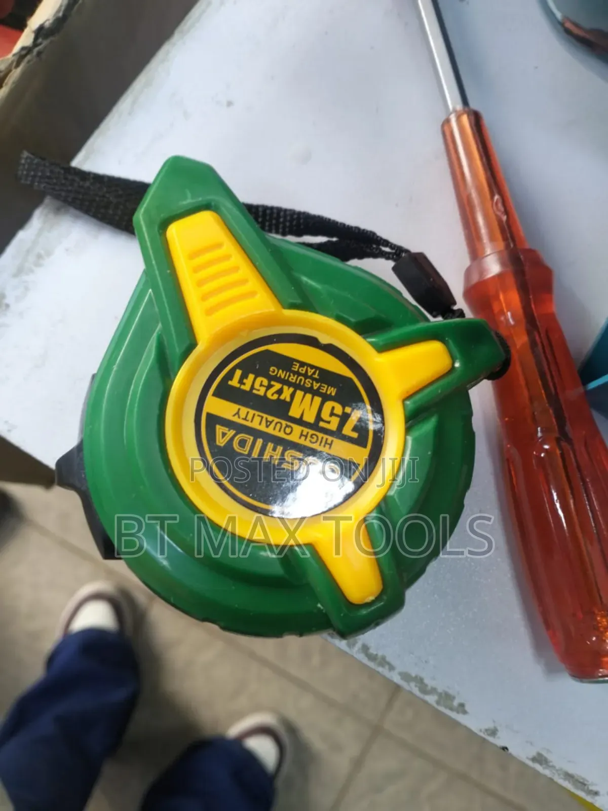 7.5m Tape Measure
