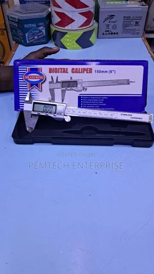 Digital Measuring Caliper - thumbnail 2