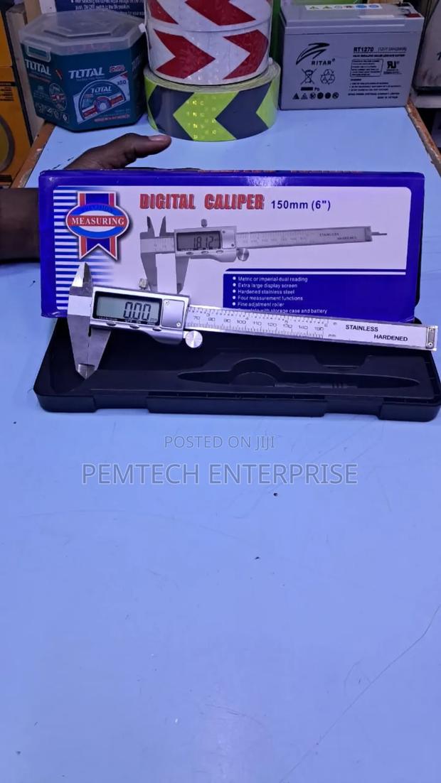 Digital Measuring Caliper - main view