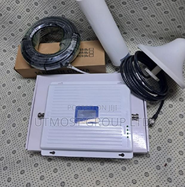 Triband 2g /3g /4g GSM Mobile Cell Phone Signal Booster