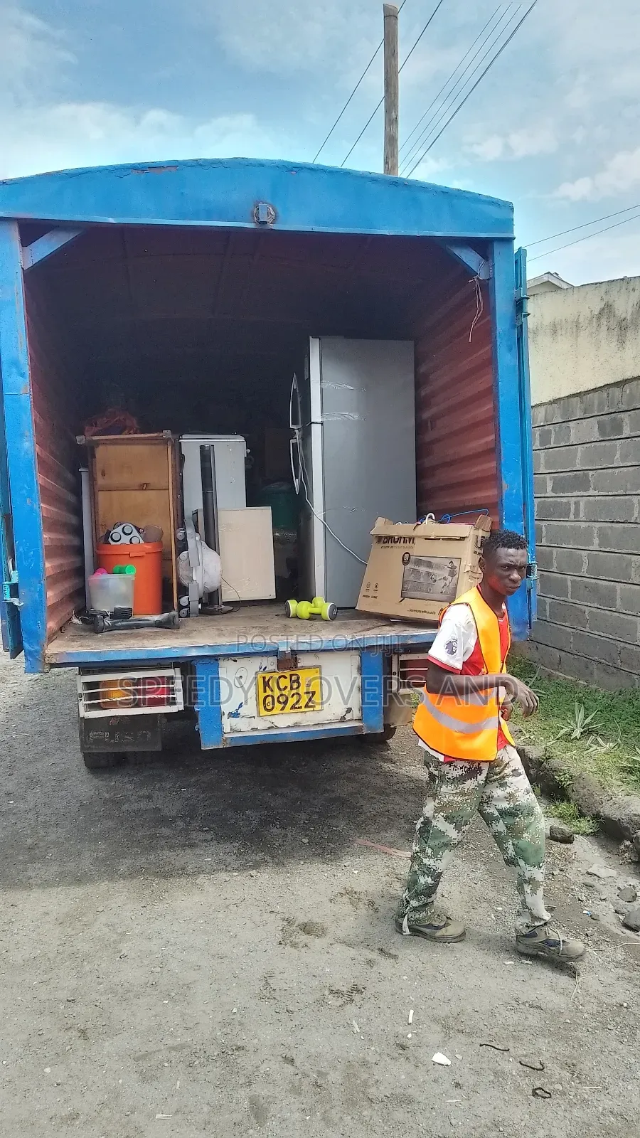 Lorry Available for Load Delivery