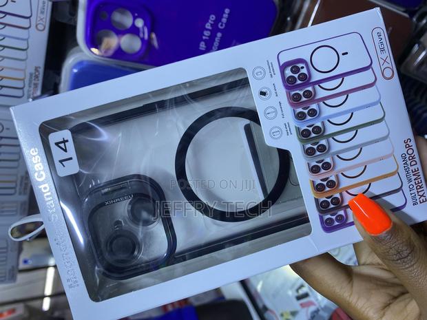 Sonix iPhone 14 Magsafe Case With Stand and Camera Lense - thumbnail 2