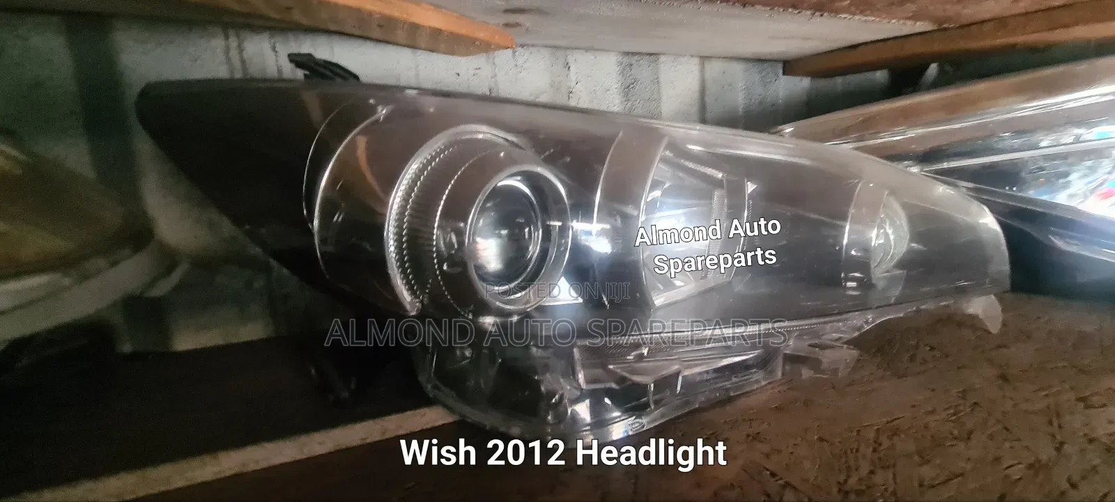 Toyota Wish 2012 Headlight