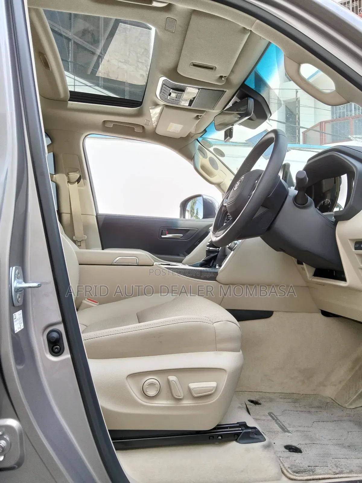 Toyota Land Cruiser 2023 Gold