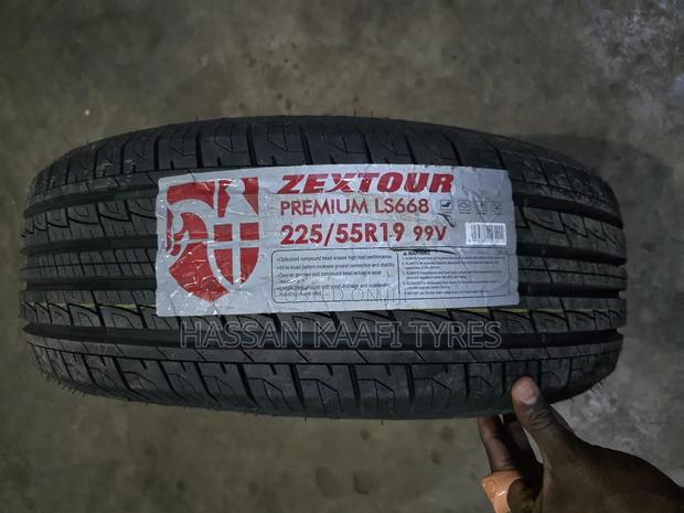 225/55r19 Zextuar Tyre