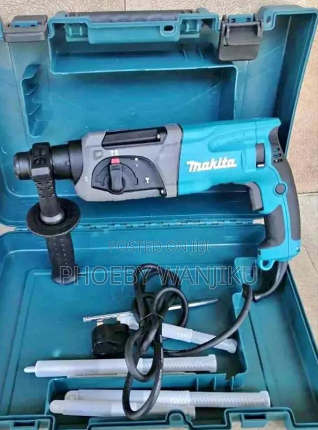 Makita Rotary Hammer Drill 800w - main view