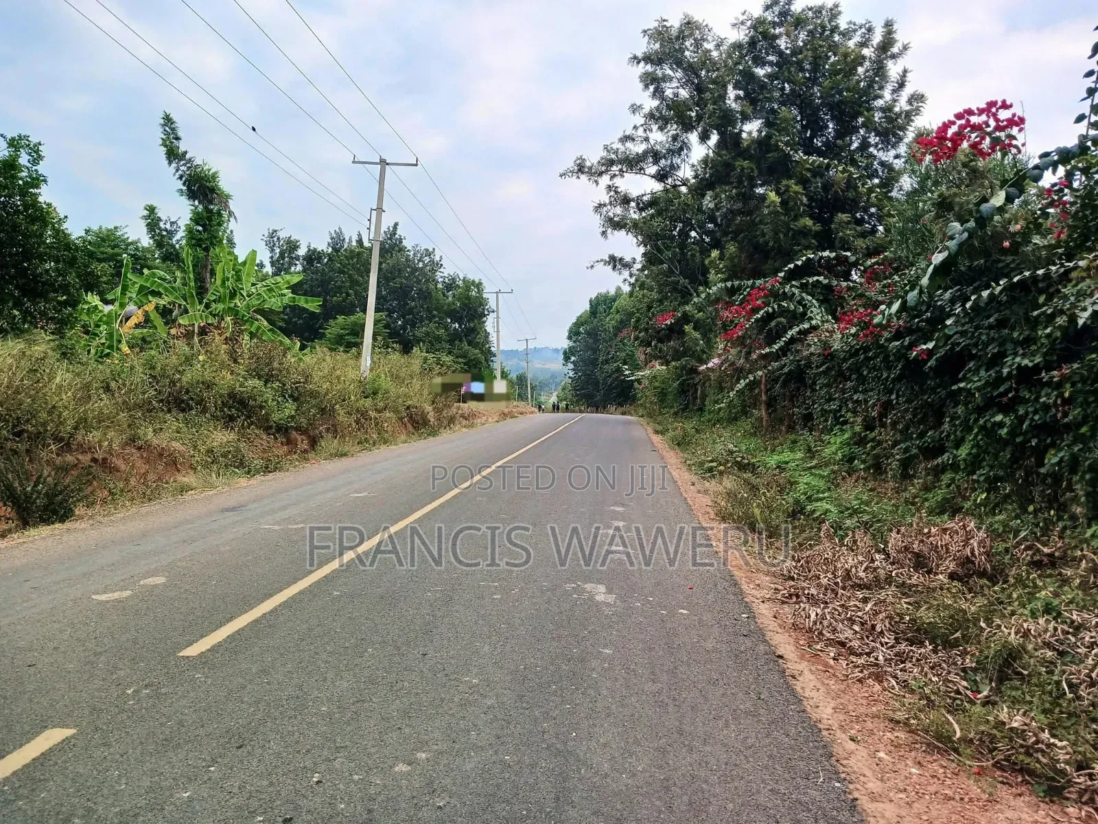 3 Acres on Tarmac,In Makuyu.