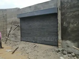 Roller Shutter Doors. Variety of Sizes Available.