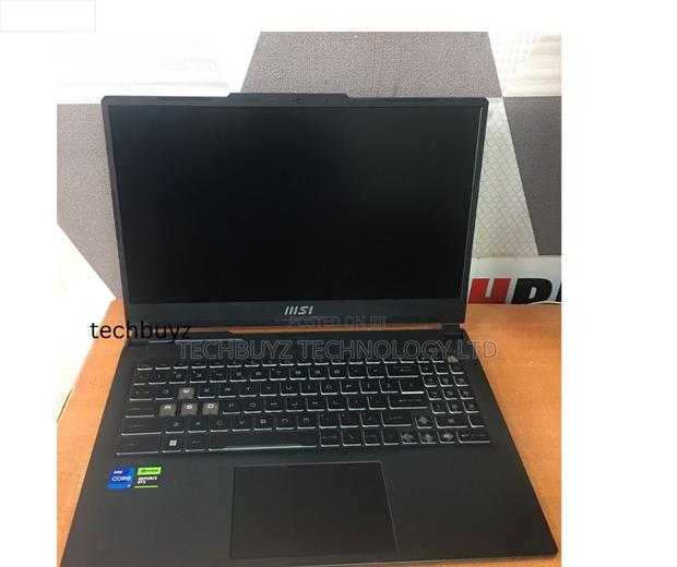New Laptop MSI Cyborg 15 16GB Intel Core I7 SSD 1T