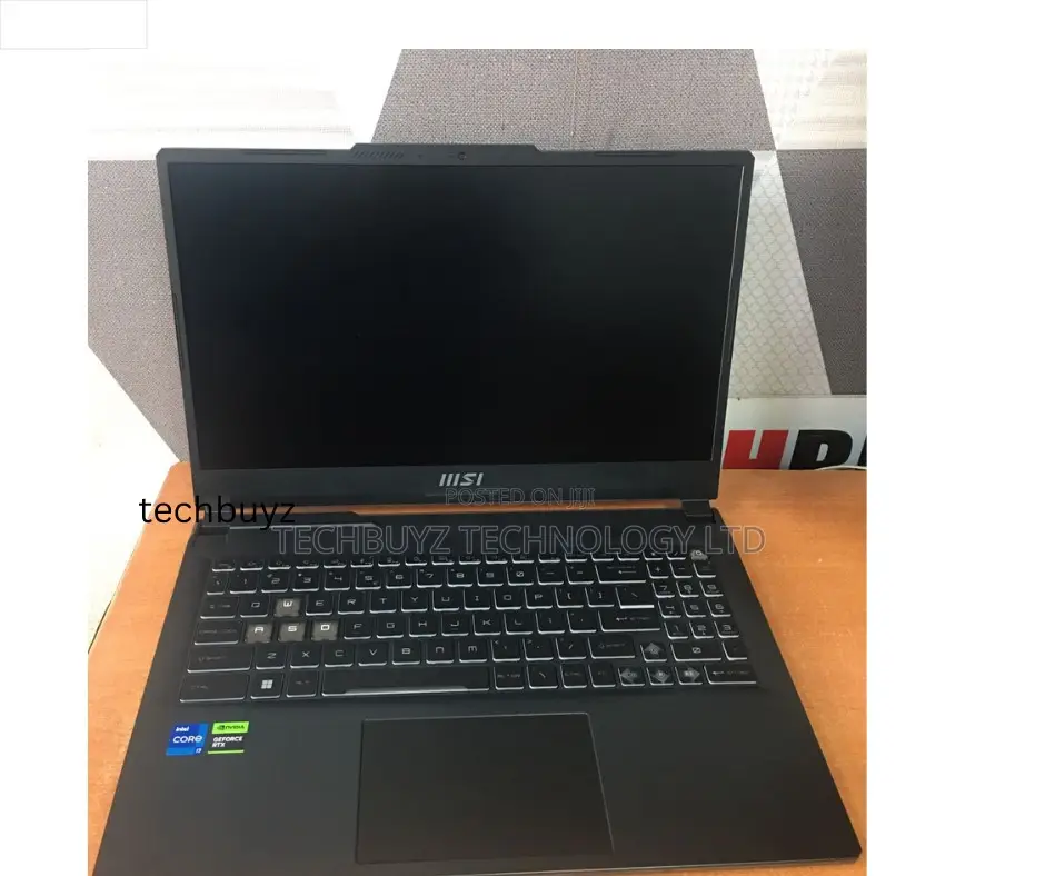 New Laptop MSI Cyborg 15 16GB Intel Core I7 SSD 1T