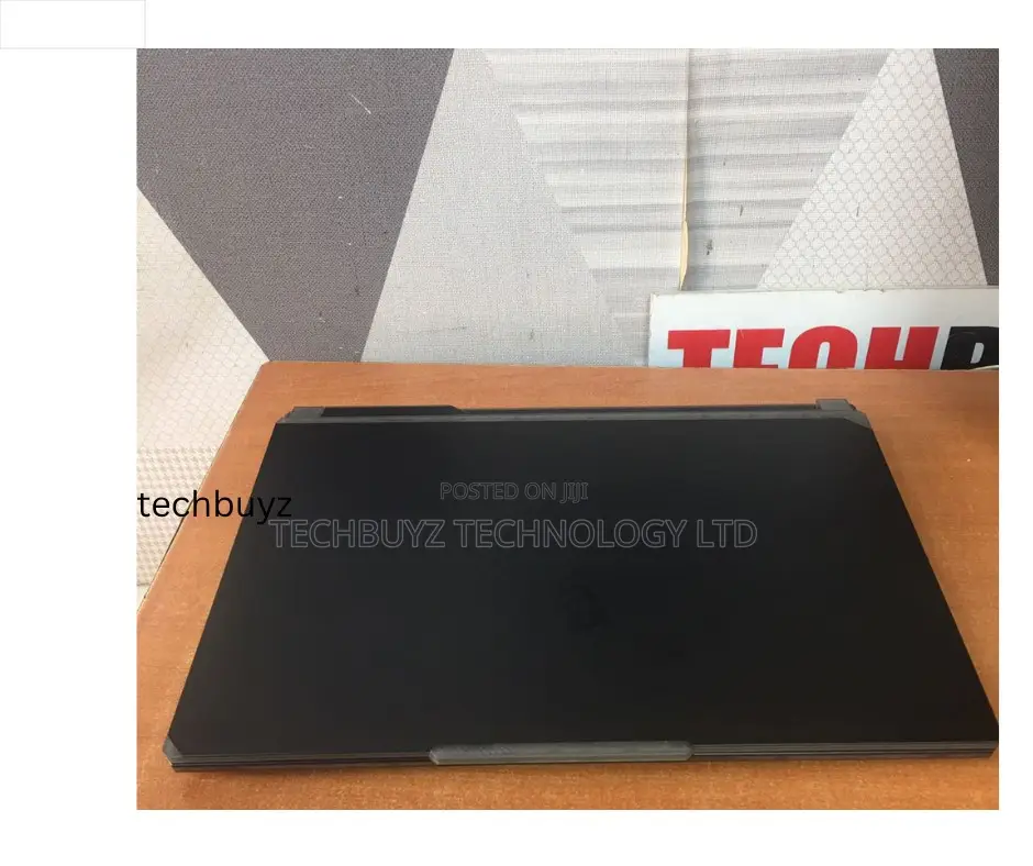 New Laptop MSI Cyborg 15 16GB Intel Core I7 SSD 1T