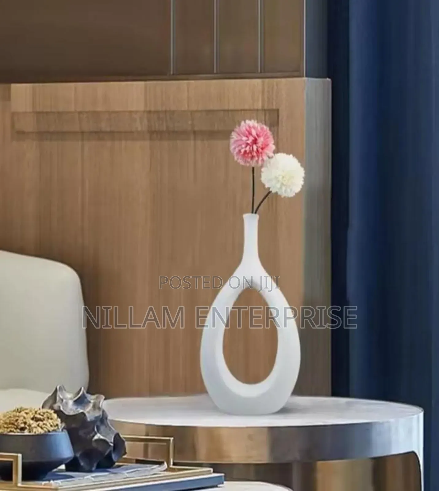 Nordic Hollow Out Abstract Doughnut Vase