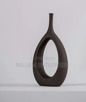 Nordic Hollow Out Abstract Doughnut Vase