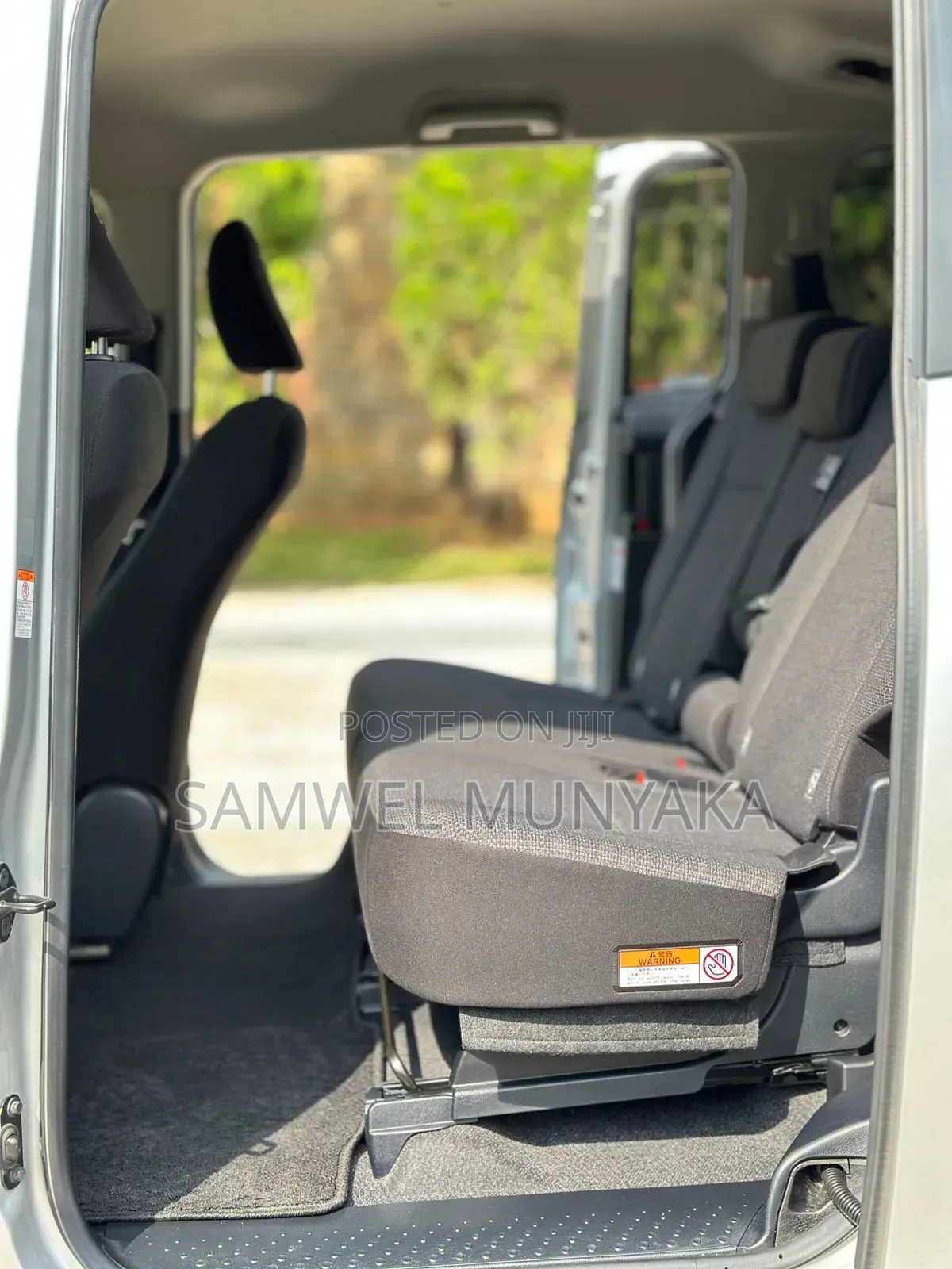Toyota Sienta 1.5 Hybrid FWD 2017 Silver