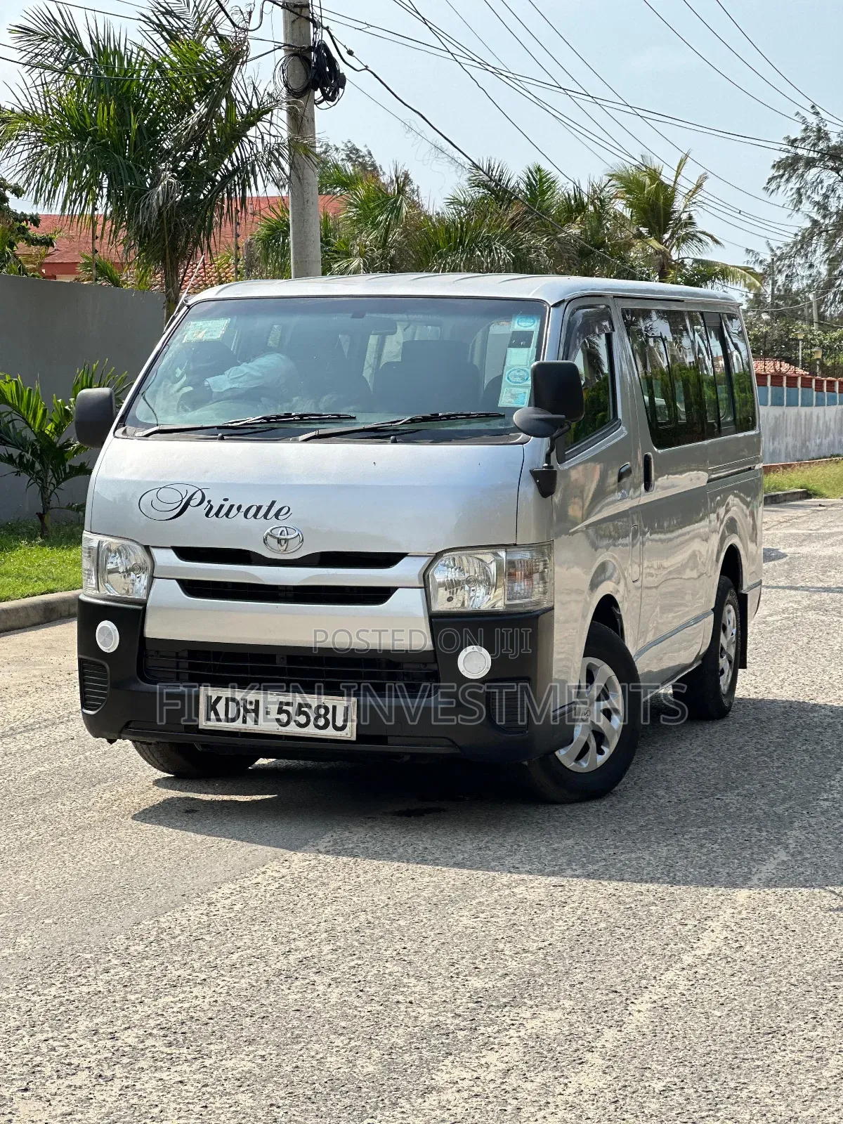 Toyota HiAce 2016 Silver