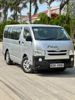 Toyota HiAce 2016 Silver