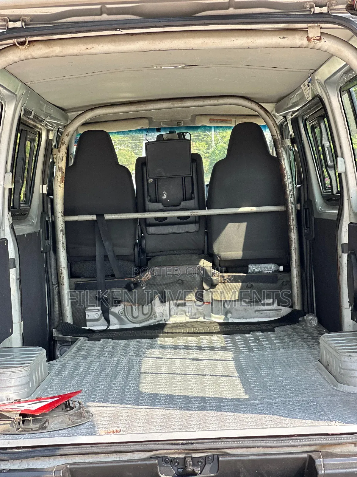Toyota HiAce 2016 Silver