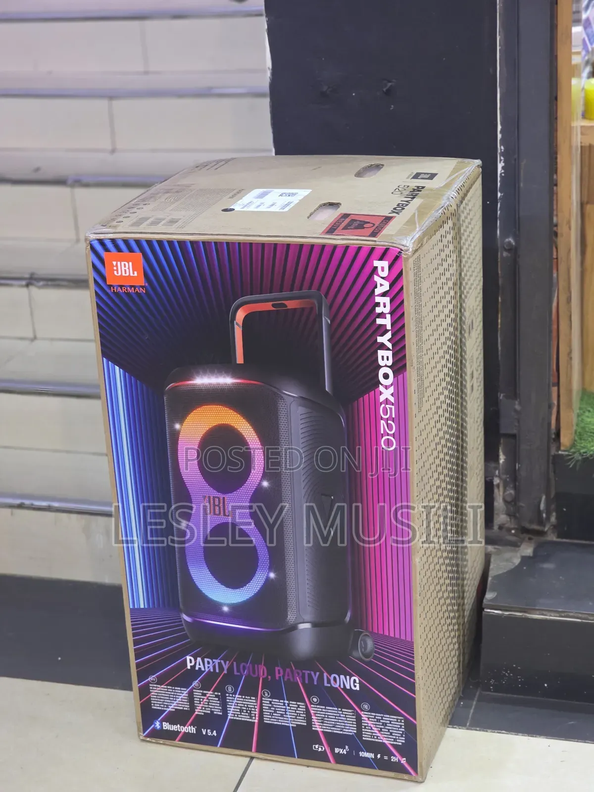 JBL Partybox 520 - Portable Battery-Powered Party Speaker