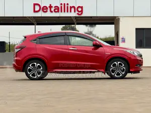Honda Vezel 2018 Red