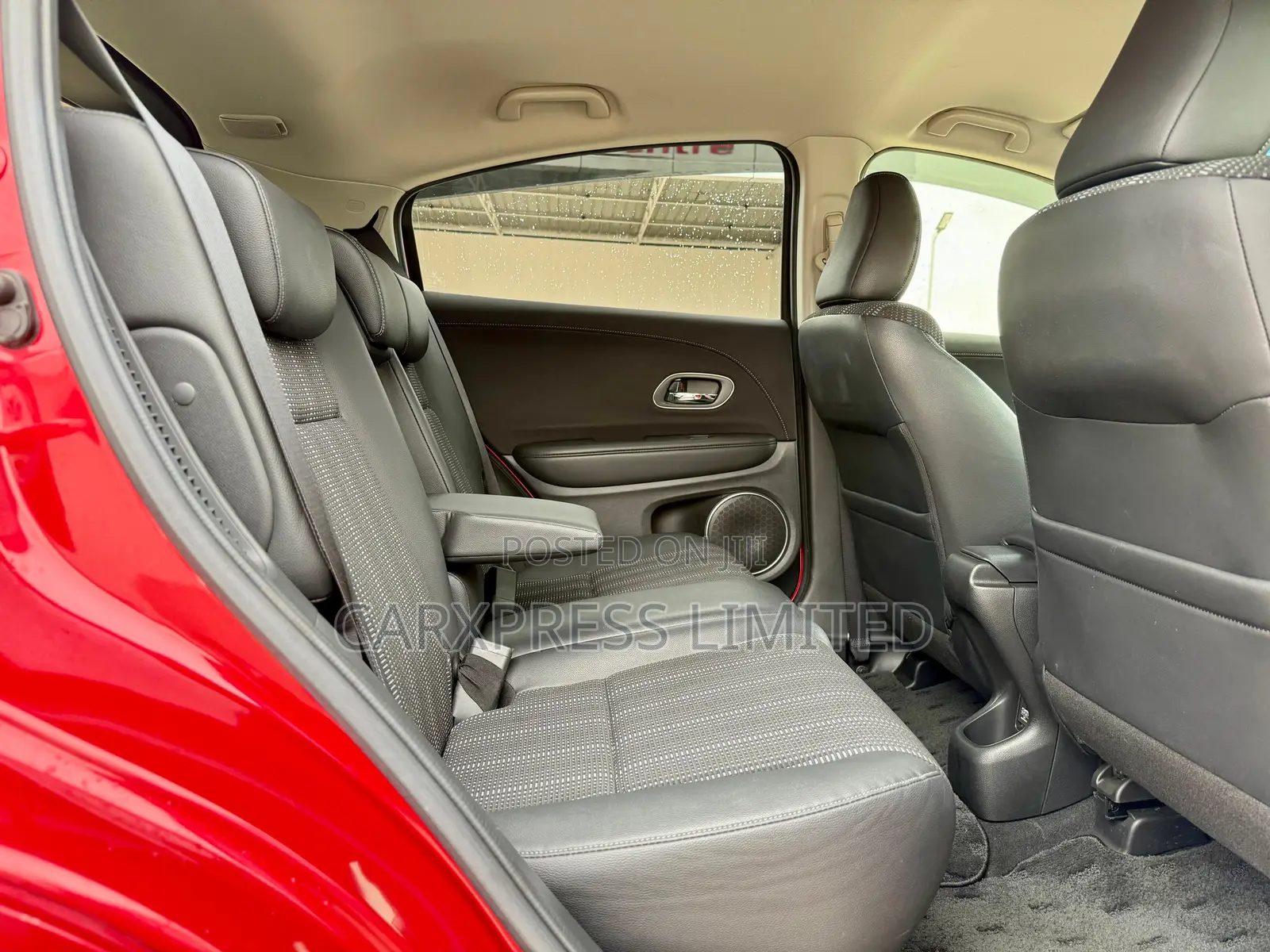 Honda Vezel 2018 Red