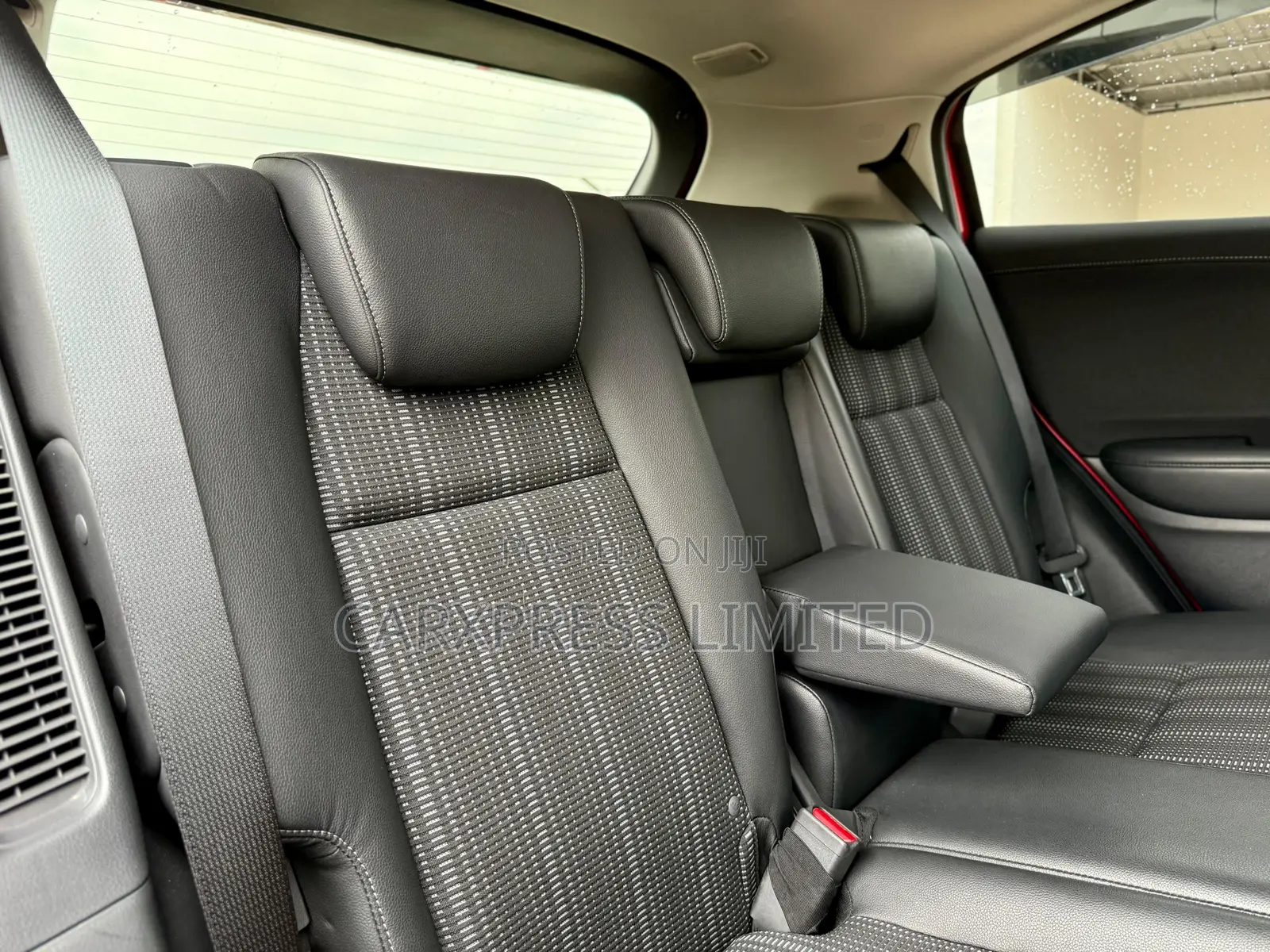 Honda Vezel 2018 Red