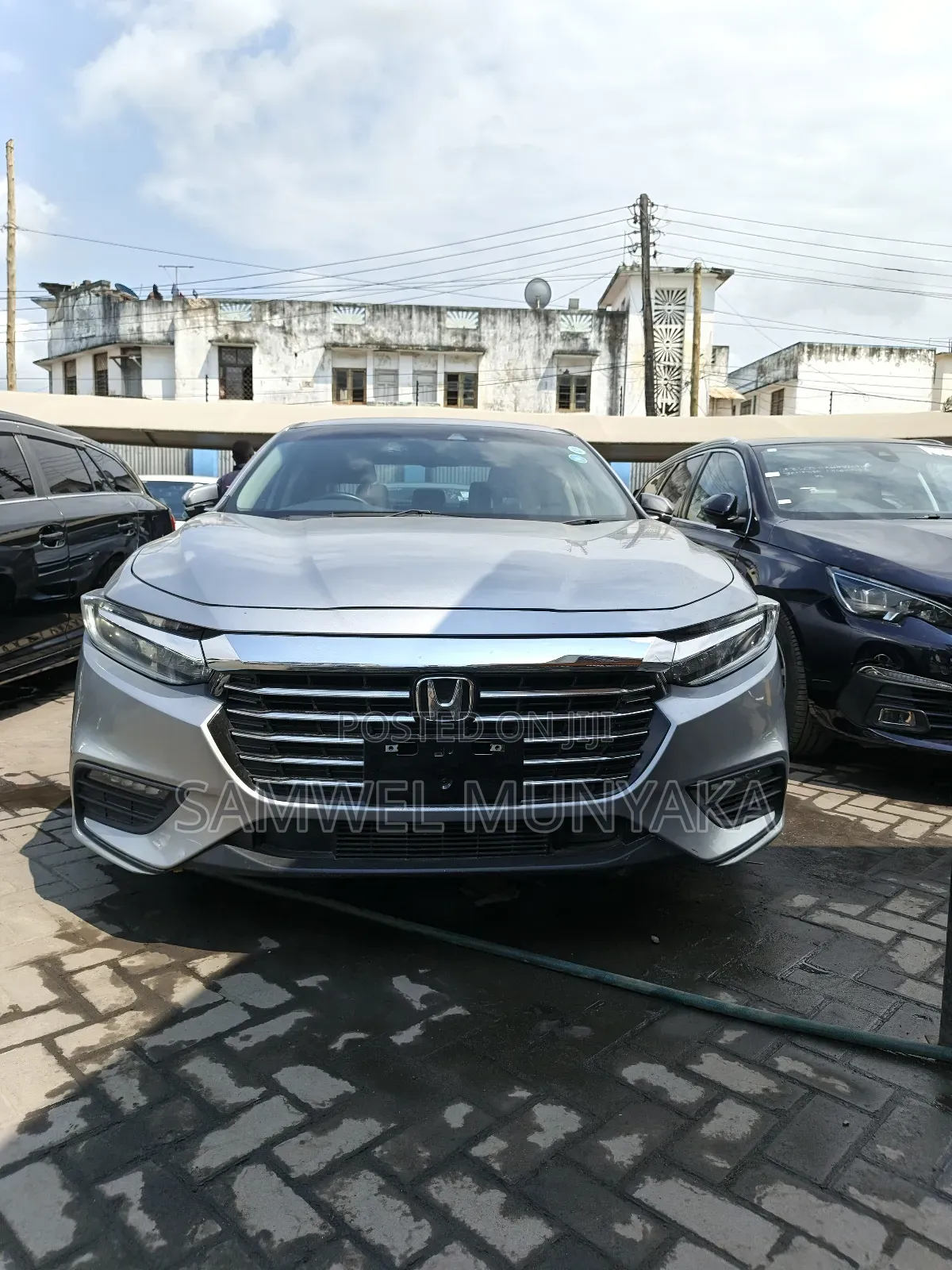 Honda Insight Touring 2020 Silver
