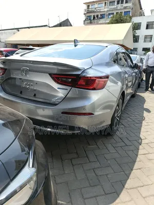 Honda Insight Touring 2020 Silver
