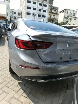 Honda Insight Touring 2020 Silver