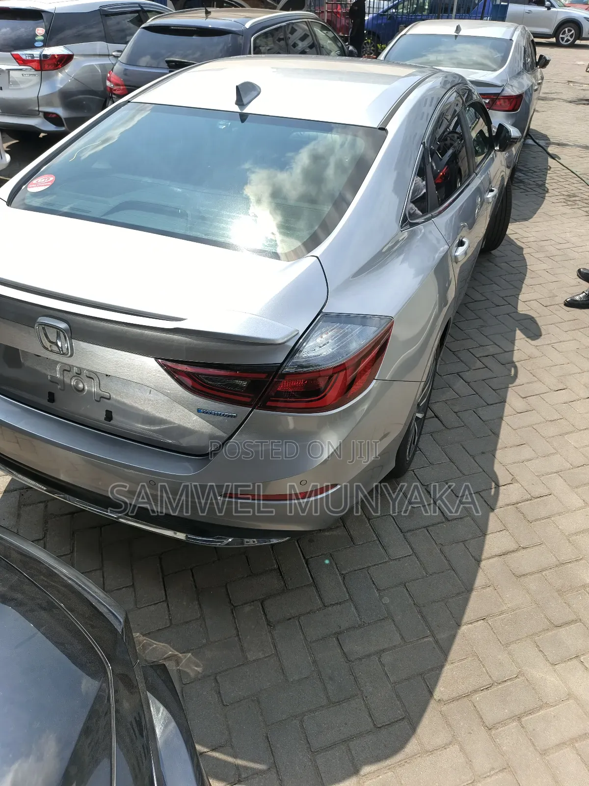 Honda Insight Touring 2020 Silver
